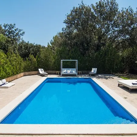 Pula One By Mallorca Selection